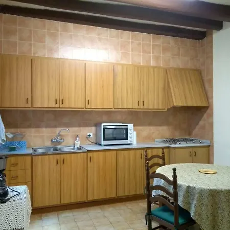 Acogedora Casa Centrica Y Reformada Torroella de Montgrí